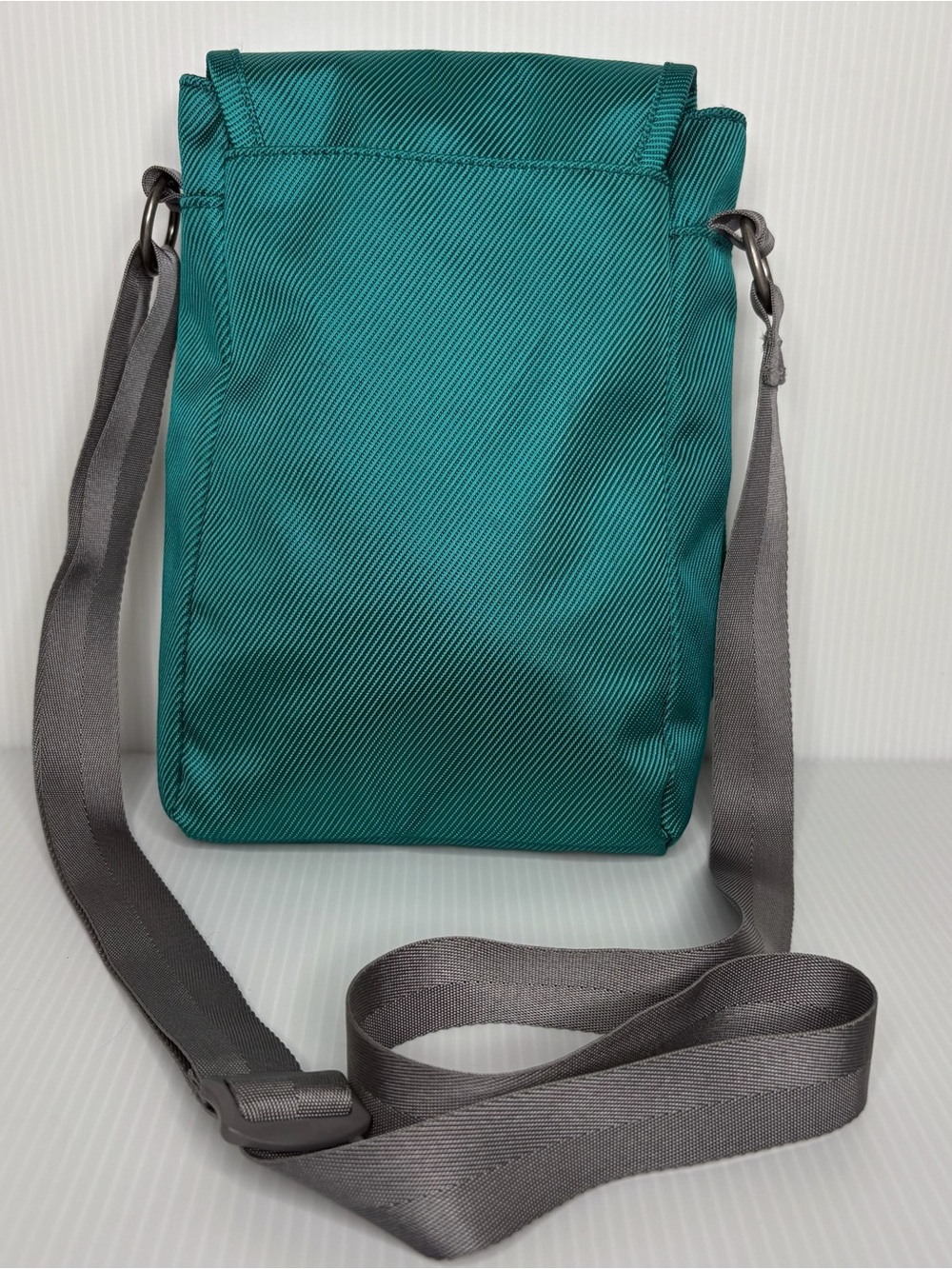 Columbia Azza II Crossbody Messenger Bag Small Teal Nylon Gorpcore Utility - Picture 2 of 8